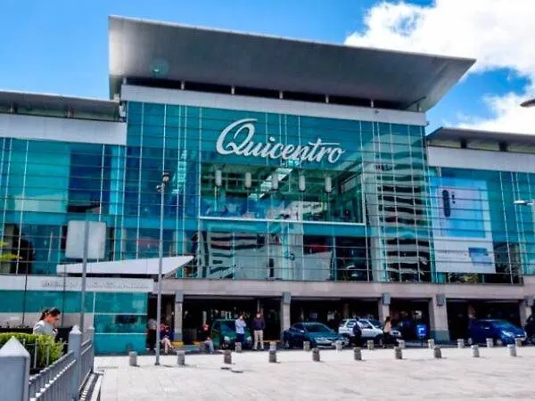 Lägenhet Av Republica De El Salvador Fontana Suites Quito